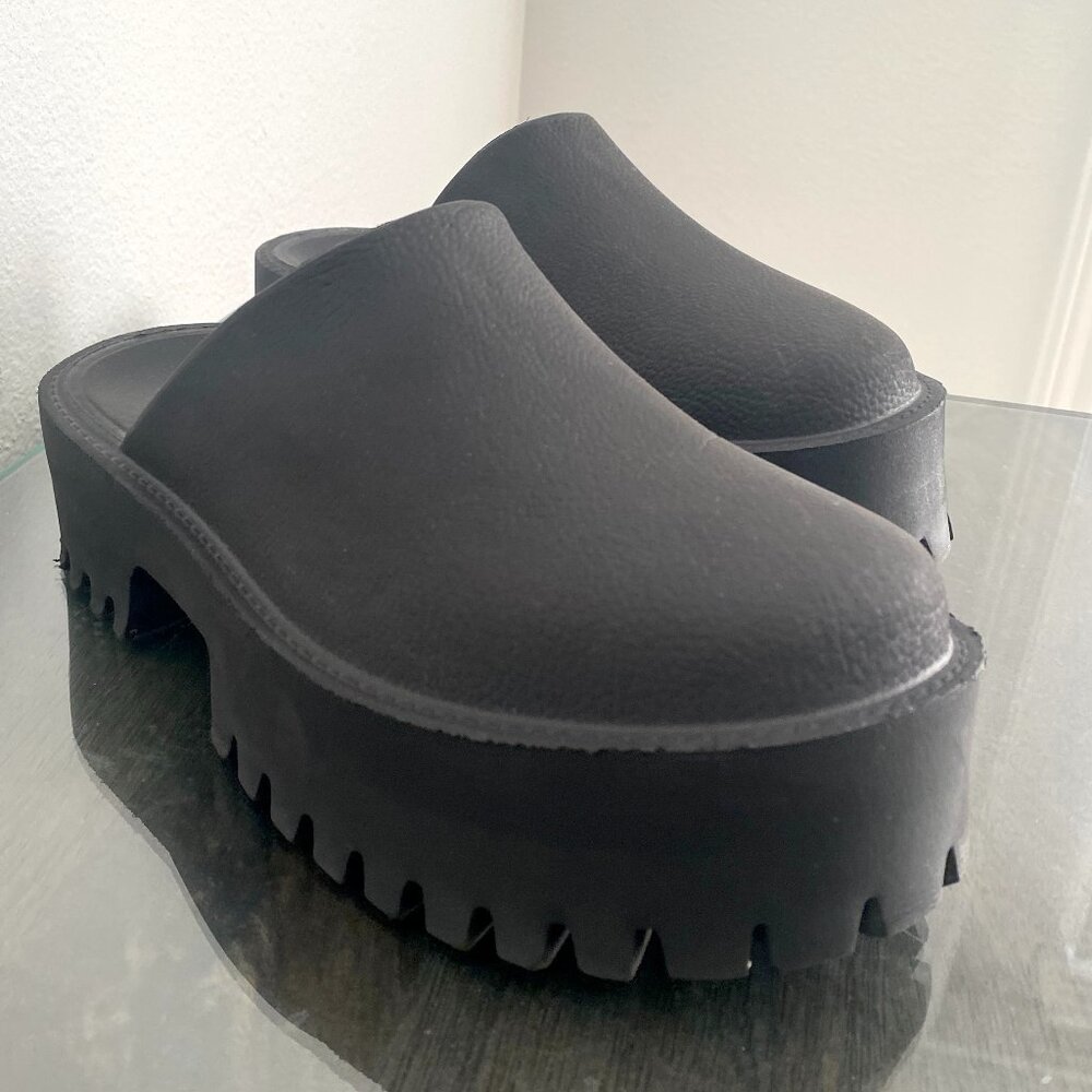 Jeffery Campbell Bae Clog Black Lug Sole Platform Slip On Clogs Mules